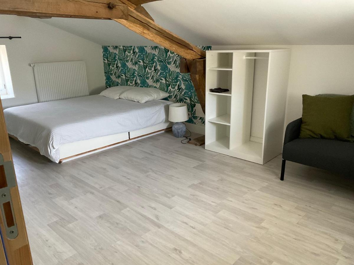 Ravissant Appartement Dans Cadre Verdoyant Marchampt Buitenkant foto